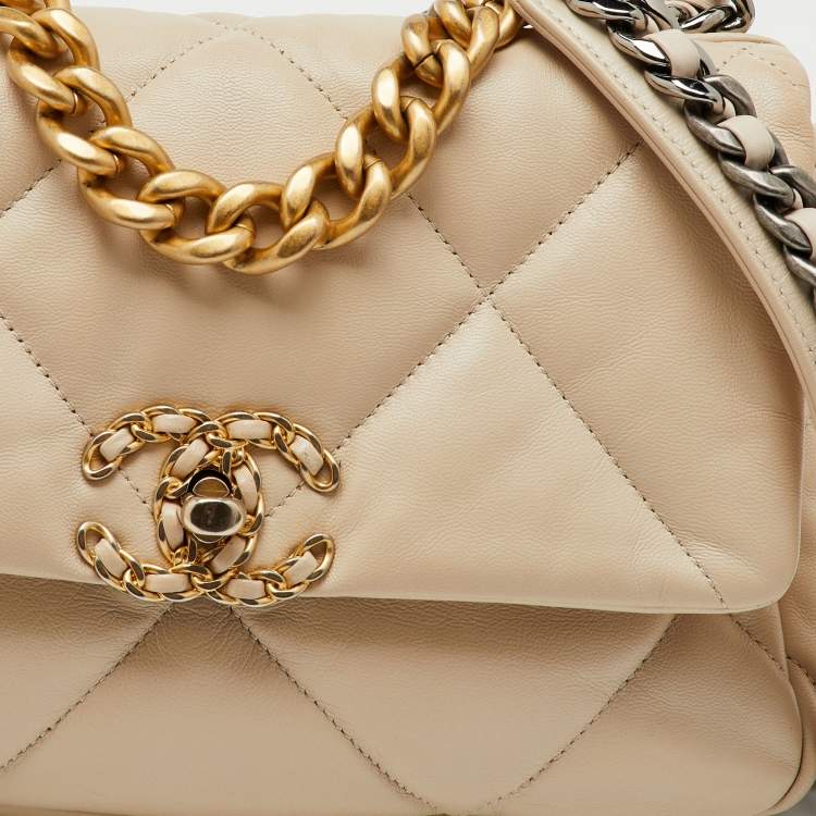 Pre Owned Chanel Cream Quilted Leather Small 19 Flap Bag