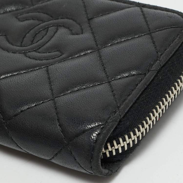 Pre Owned Chanel Black Quilted Leather Zipped Coin Purse