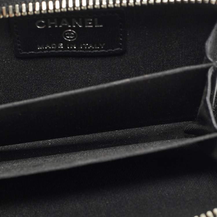 Pre Owned Chanel Black Quilted Leather Zipped Coin Purse