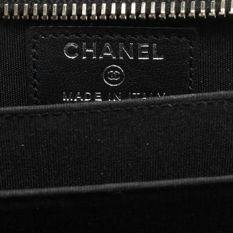 Pre Owned Chanel Black Quilted Leather Zipped Coin Purse