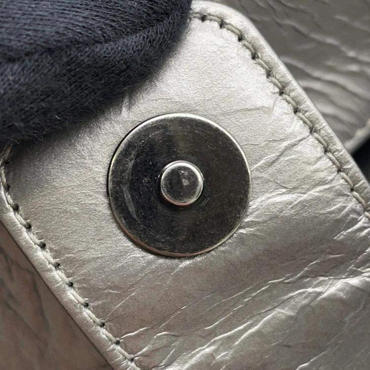 Pre Owned Chanel CC Logo Chain Me Silver Calf Leather Tote Bag 