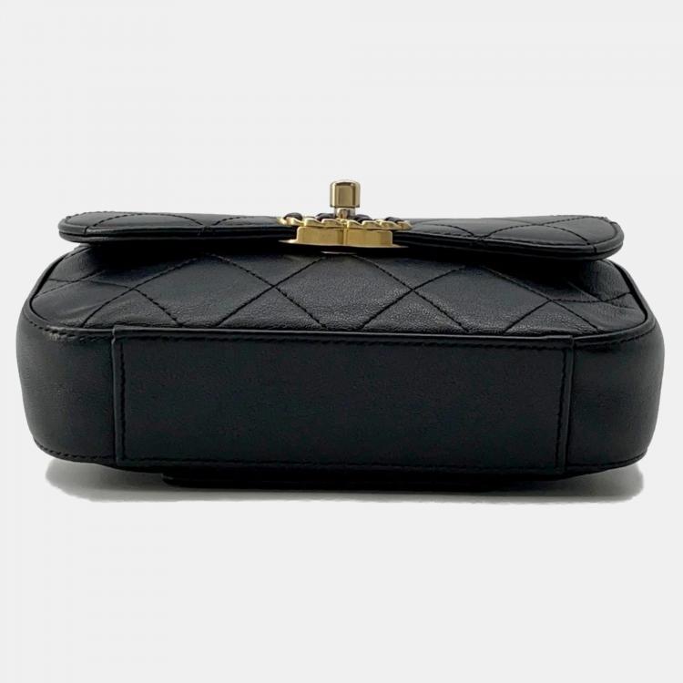 Pre Owned Chanel 19 Black Leather Waist Bag 