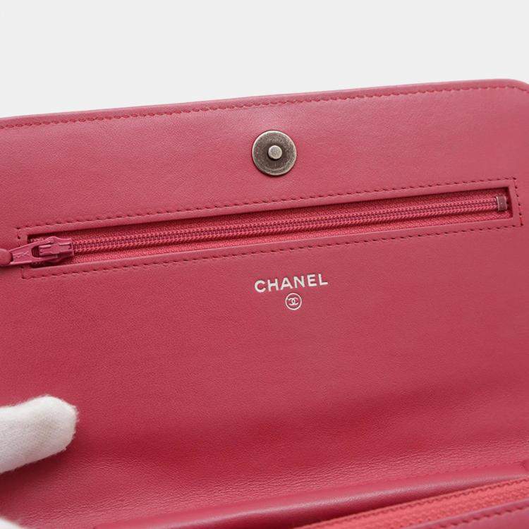 Pre Owned Chanel Boy Pink Lambskin Wallet on Chain