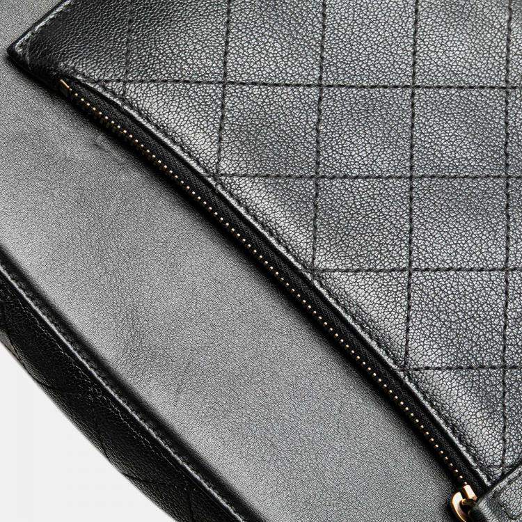 Pre Owned Chanel Black Goatskin and Quilted Calfskin Coco Curve Vanity Case