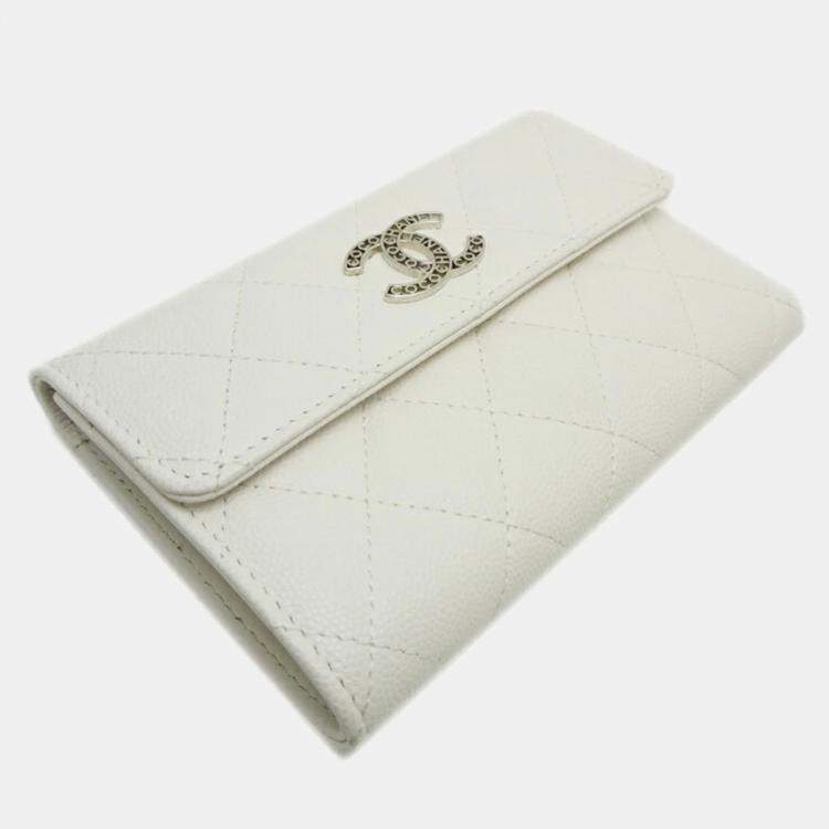 Pre Owned Chanel White Caviar Skin Long Tri-Fold Wallet  

