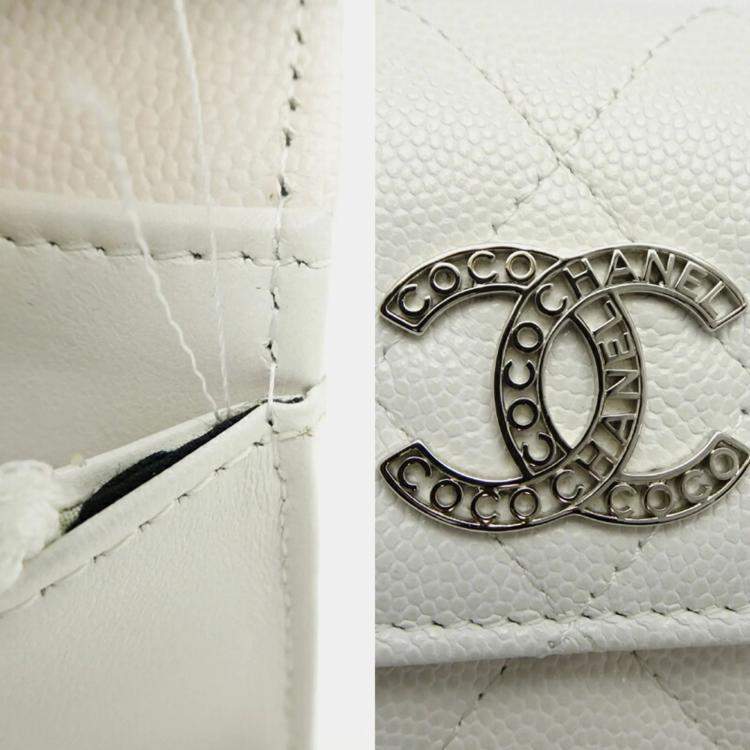 Pre Owned Chanel White Caviar Skin Long Tri-Fold Wallet  
