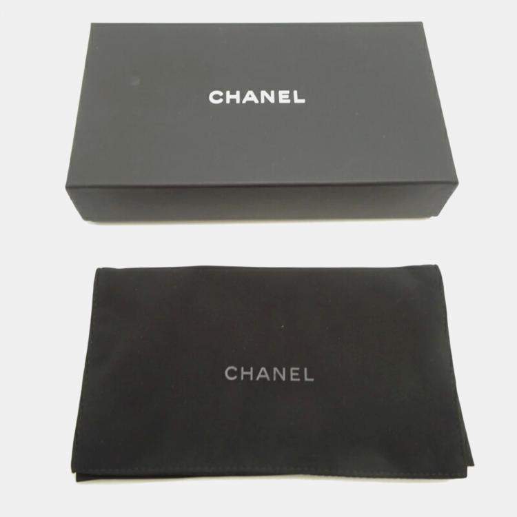 Pre Owned Chanel White Caviar Skin Long Tri-Fold Wallet  
