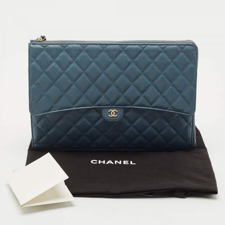 Pre Owned Chanel Blue Quilted Caviar Leather Classic CC Flap Zip Pouch Clutch