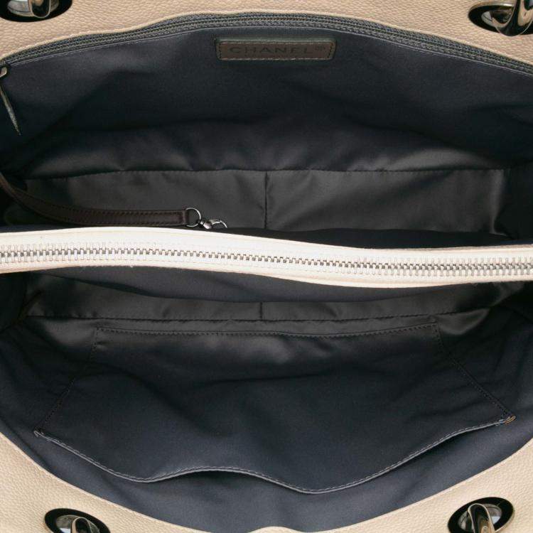 Pre Owned Chanel Beige Caviar Grand Shopping Tote