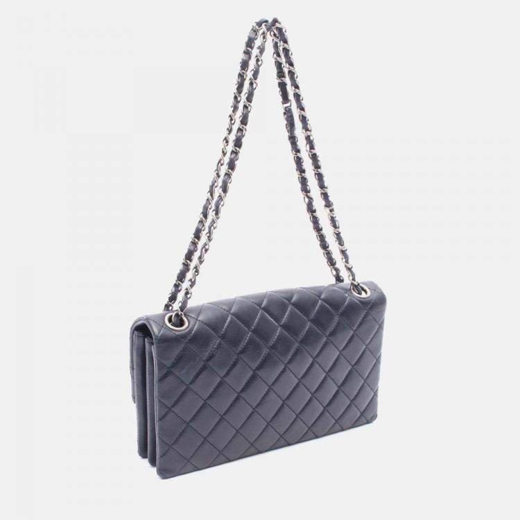 Pre Owned Chanel Navy Blue CC Quilted Lambskin Pushlock Single Flap