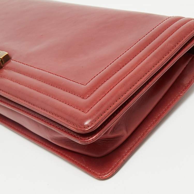 Pre Owned Chanel Red Leather Boy Clutch