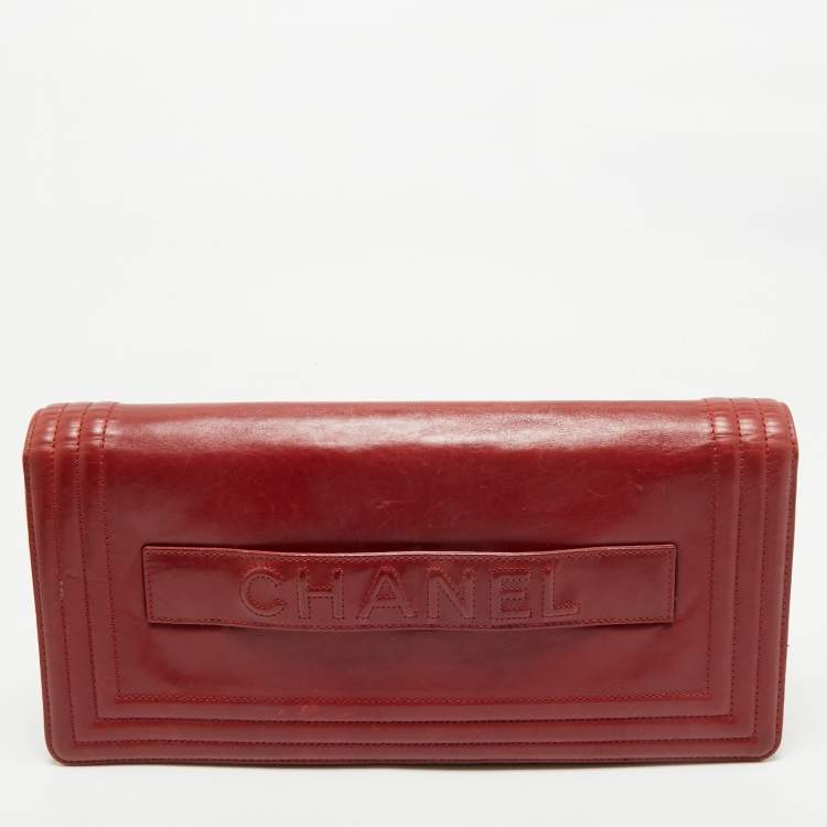 Pre Owned Chanel Red Leather Boy Clutch