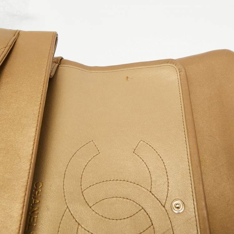 Pre Owned Chanel Gold Quilted Leather Jumbo Classic Double Flap Bag