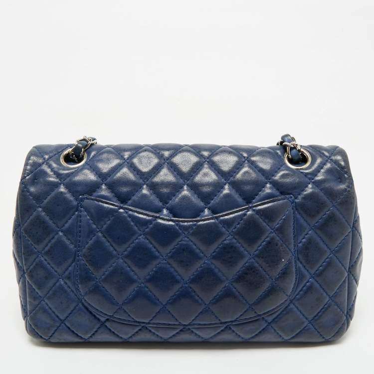 Pre Owned Chanel Dark Blue Quilted Leather Medium Classic Double Flap Bag
