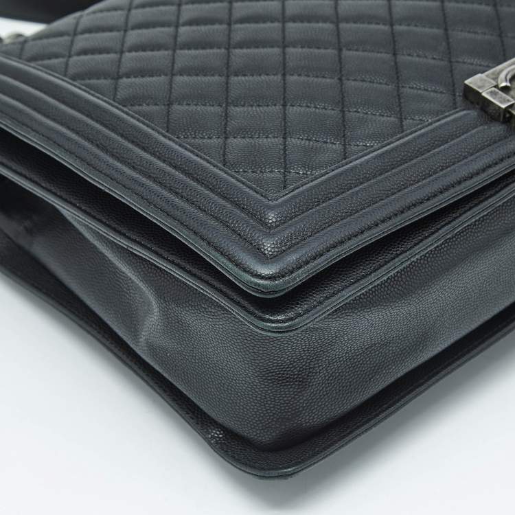 Pre Owned Chanel Black Quilted Caviar Leather Large Boy Flap Bag