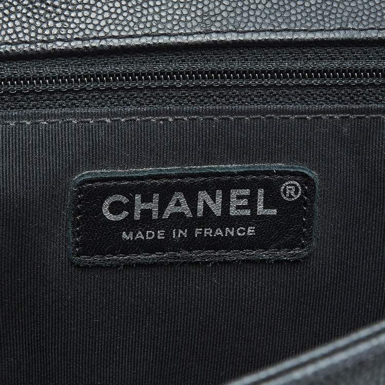 Pre Owned Chanel Black Quilted Caviar Leather Large Boy Flap Bag