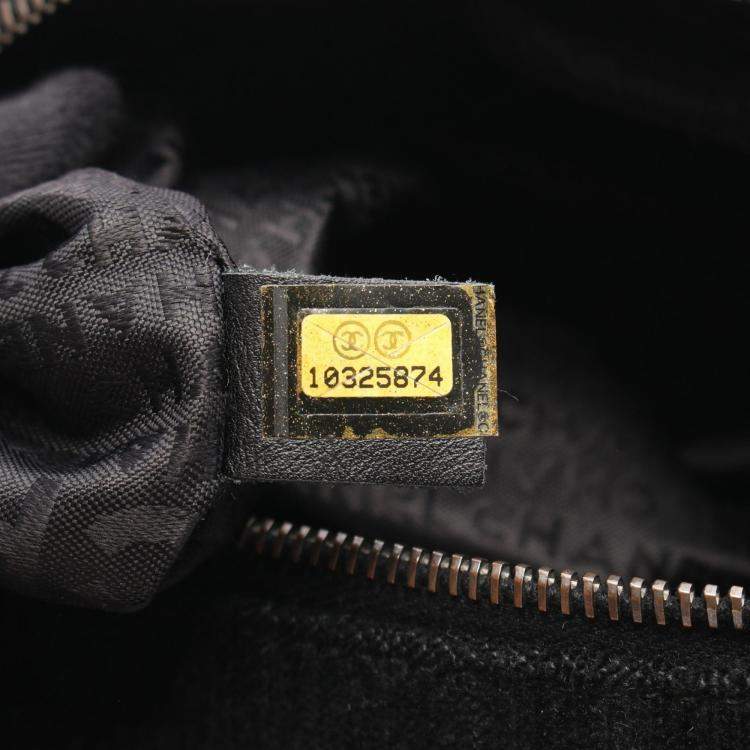 Pre Owned Chanel Black Fabric Printed Shoulder Bag