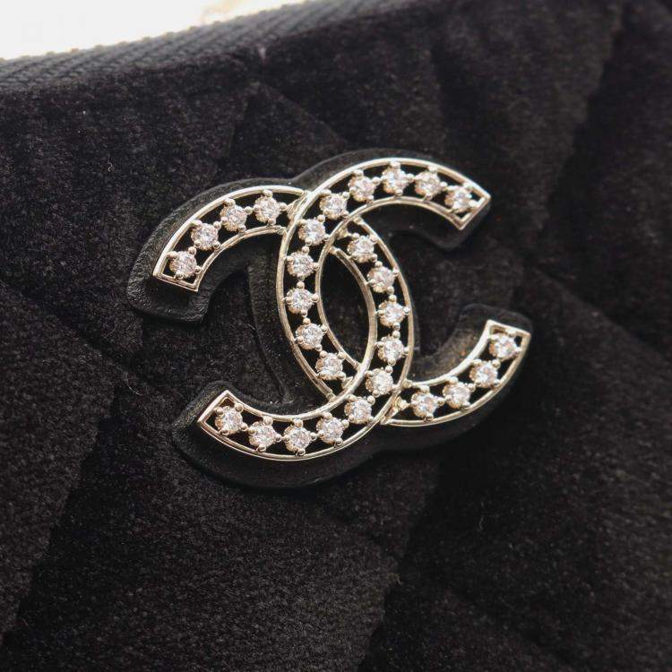 Pre Owned Chanel CC Black Fabric Hobo Bag