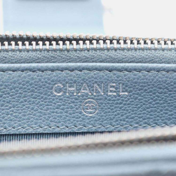 Pre Owned Chanel CC Blue Caviar Quilted Box Clutch With Chain 