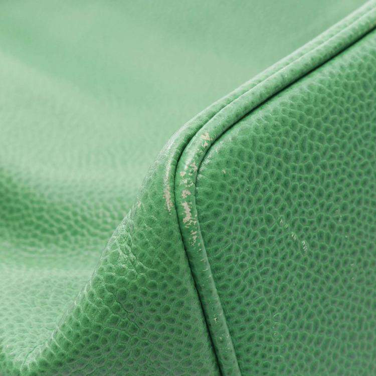 Pre Owned Chanel CC Green Caviar Leather Bucket Bag 