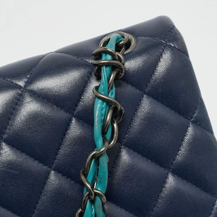 Pre Owned Chanel Tricolor Quilted Leather Jumbo Classic Double Flap Bag