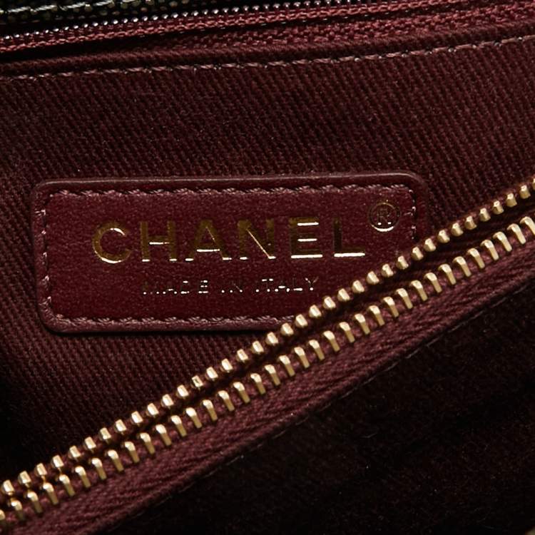 Pre Owned Chanel Silver Quilted Caviar Leather Small Coco Top Handle Bag