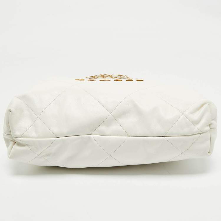 Pre Owned Chanel White Quilted Leather Small 22 Bag