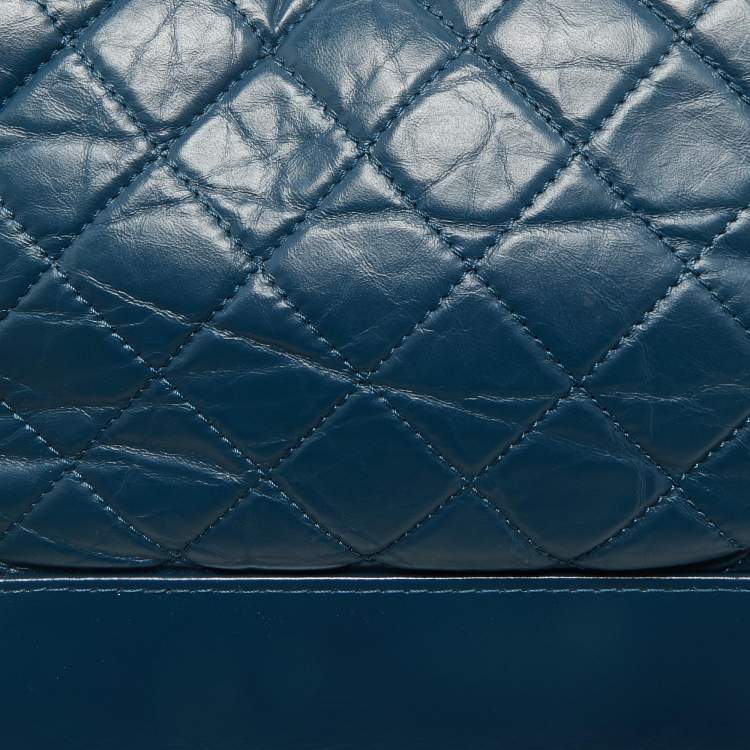 Pre Owned Chanel Blue Quilted Aged Leather Medium Gabrielle Hobo
