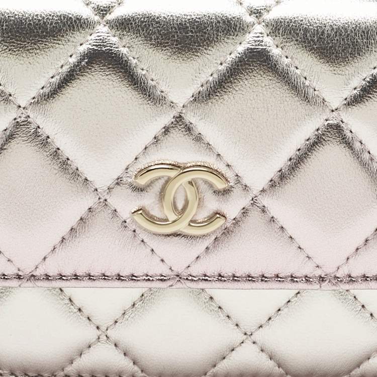 Pre Owned Chanel Metallic Pink Quilted Leather CC Flap Chain Belt Bag 