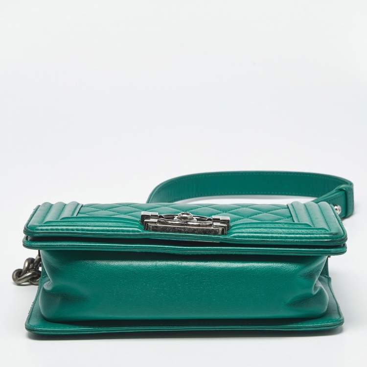 Pre Owned Chanel Green Quilted Leather Small Boy Flap Bag