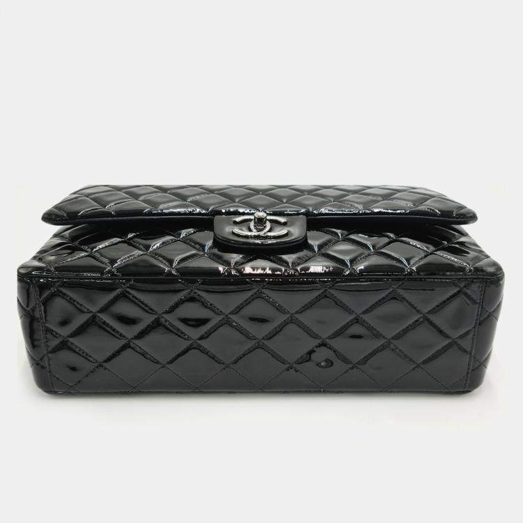 Pre Owned Chanel Classic Maxi Quilted Patent Leather Flap Bag