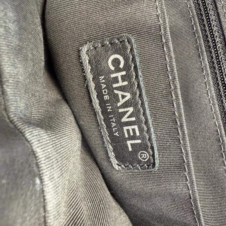 Pre Owned Chanel Black Quilted Calfskin Chevron Urban Spirit Backpack Bag