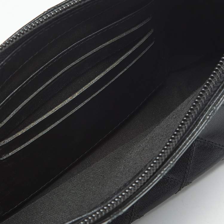 Pre Owned Chanel Black Quilted Leather CC Pochette Bag