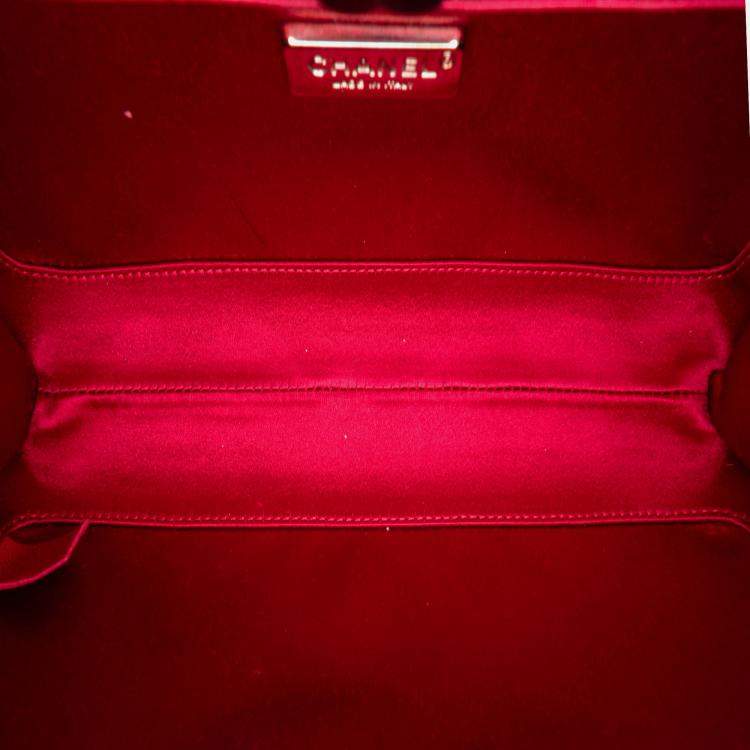 Pre Owned Chanel Red Quilted Satin Chain Around Clutch