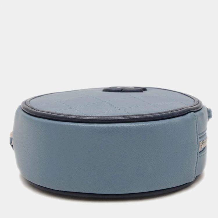 مملوكة مسبقًا Chanel Round Blue Lambskin Shoulder Bag