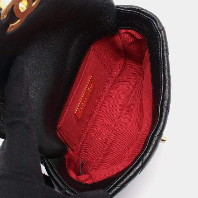 Pre Owned Chanel 19 Matelasse Black Leather Waist Bag