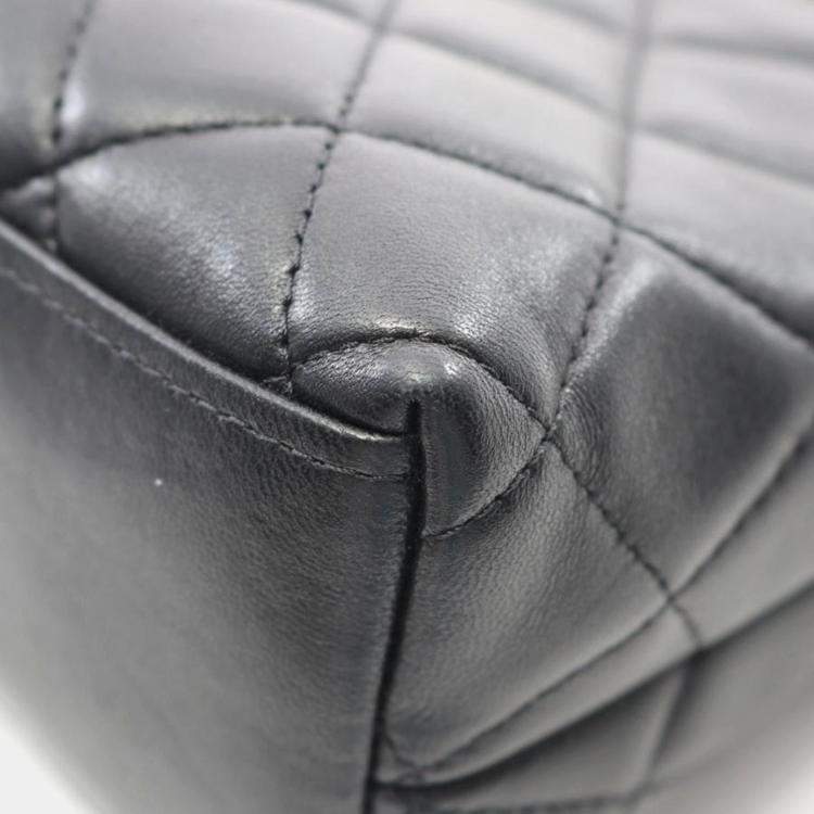 Pre Owned Chanel Matelasse Black Lambskin Crossbody Bag