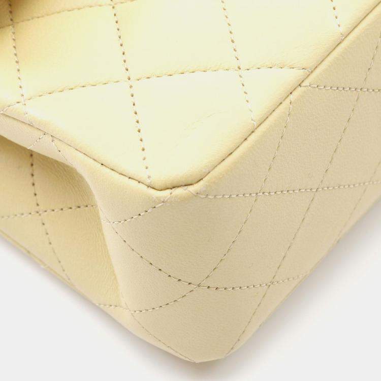 Pre Owned Chanel Matelasse W Flap Yellow Lambskin Chain Shoulder Bag