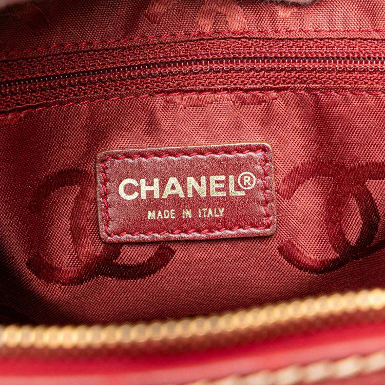 Pre Owned Chanel Red CC Lambskin Wild Stitch Handbag