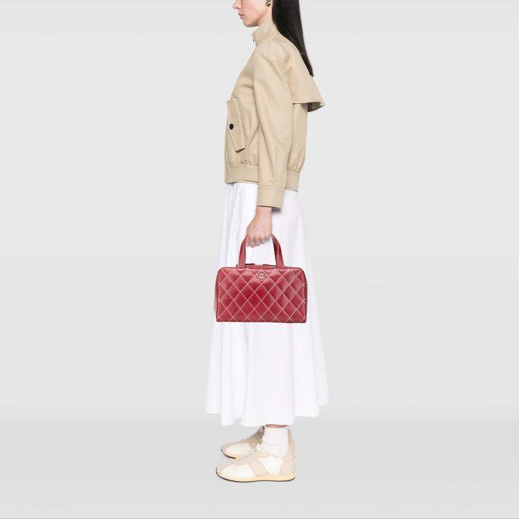 Pre Owned Chanel Red CC Lambskin Wild Stitch Handbag