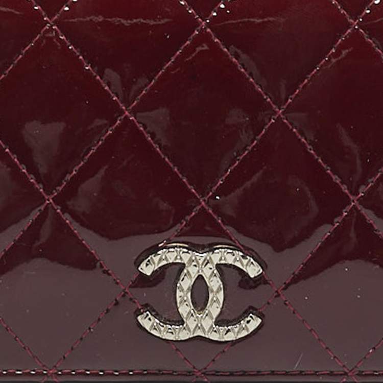 Pre Owned Chanel Burgundy Quilted Patent Leather L Yen Wallet
