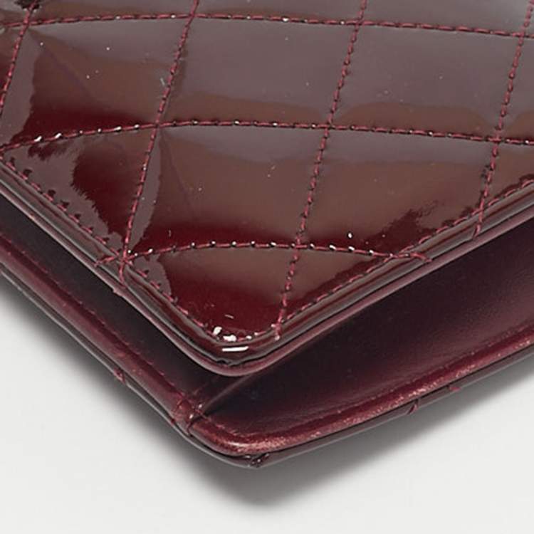 Pre Owned Chanel Burgundy Quilted Patent Leather L Yen Wallet