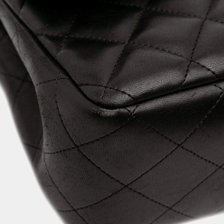 Pre Owned Chanel Black Jumbo Classic Lambskin Double Flap