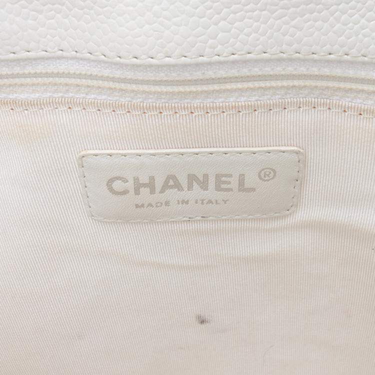 Pre Owned Chanel White Caviar Petite Shopping Tote