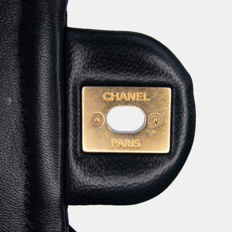 Pre Owned Chanel Black Small Quilted Lambskin Chain Link Flap