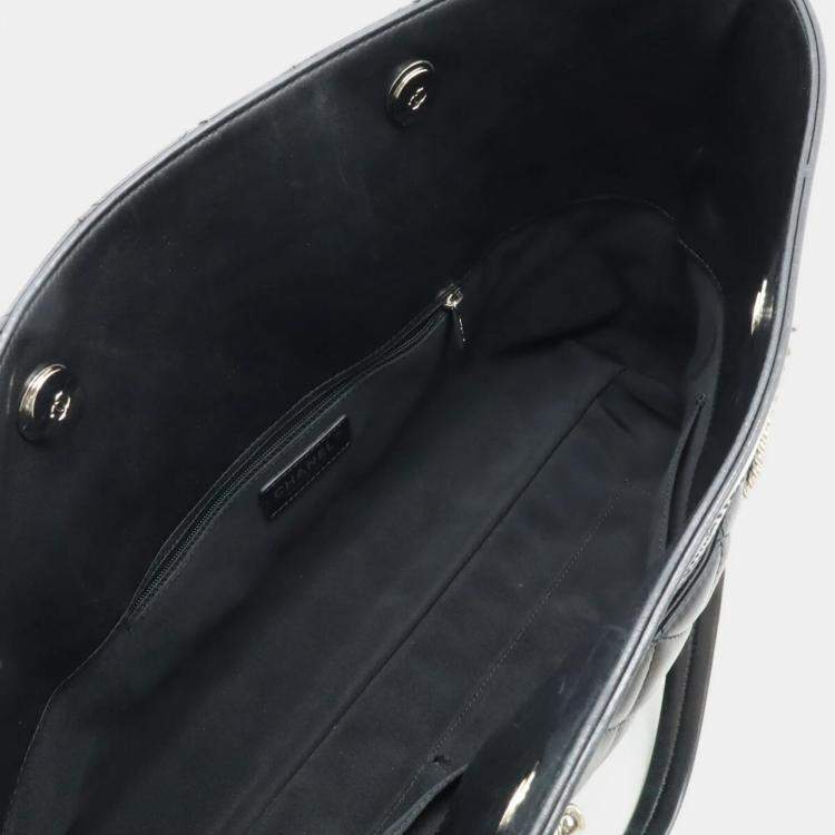 Pre Owned Chanel CC Black Lambskin Leather Chain Tote Bag