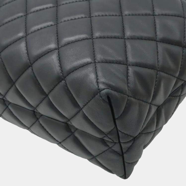 Pre Owned Chanel CC Black Lambskin Leather Chain Tote Bag