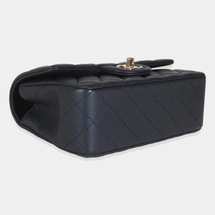 مملوكة مسبقًا Chanel Navy Quilted Lambskin Mini Rectangular Top Handle