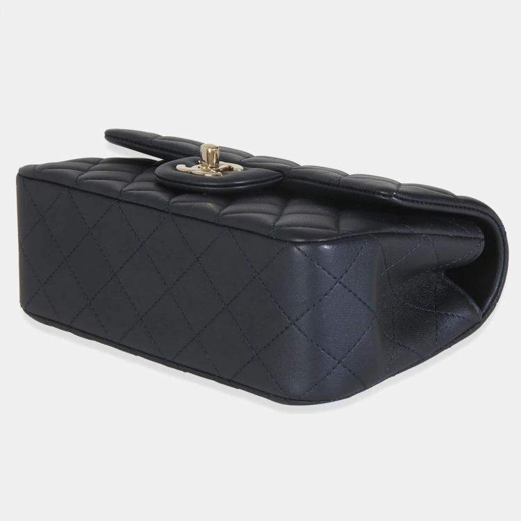 مملوكة مسبقًا Chanel Navy Quilted Lambskin Mini Rectangular Top Handle