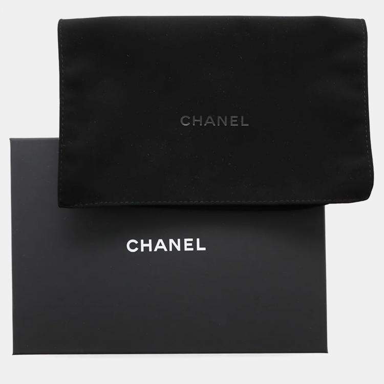 Pre Owned Chanel Matelasse Black Caviar Leather Clutch with Chain Bag
